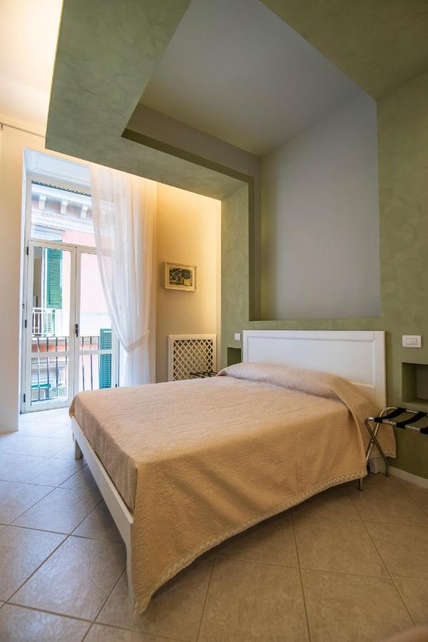 נאפולי Mercatello Bed And Breakfast מראה חיצוני תמונה